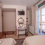 فندق Byron Traditional 2*