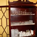 Byron Traditional فندق نافبليو