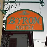 Byron Traditional فندق