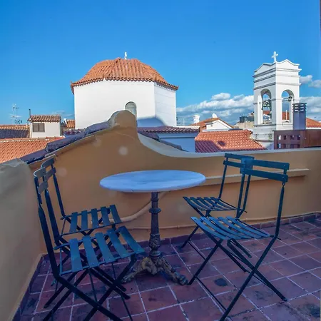 מלון Byron Traditional 2*