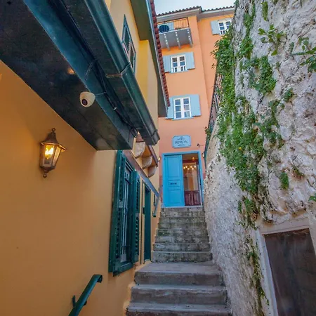 Byron Traditional 2* Návplio