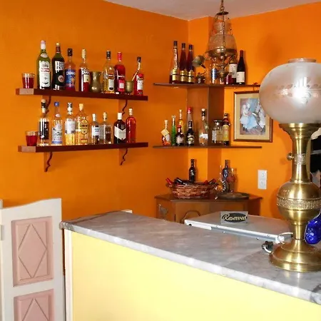 Byron Traditional 2* Anabolu