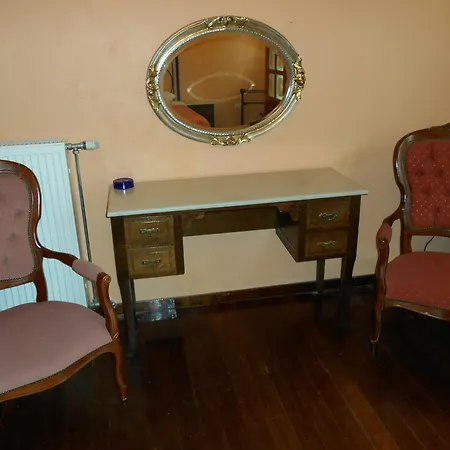 Byron Traditional Nauplia