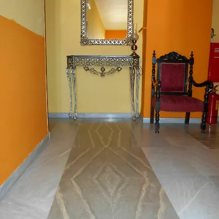 Byron Traditional Návplio