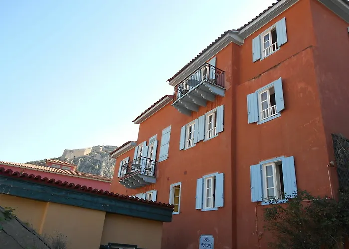 Byron Traditional Nafplio