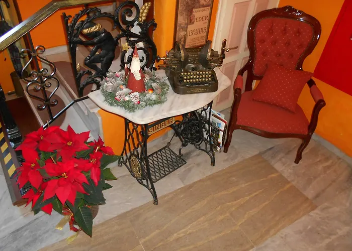 Byron Traditional فندق نافبليو