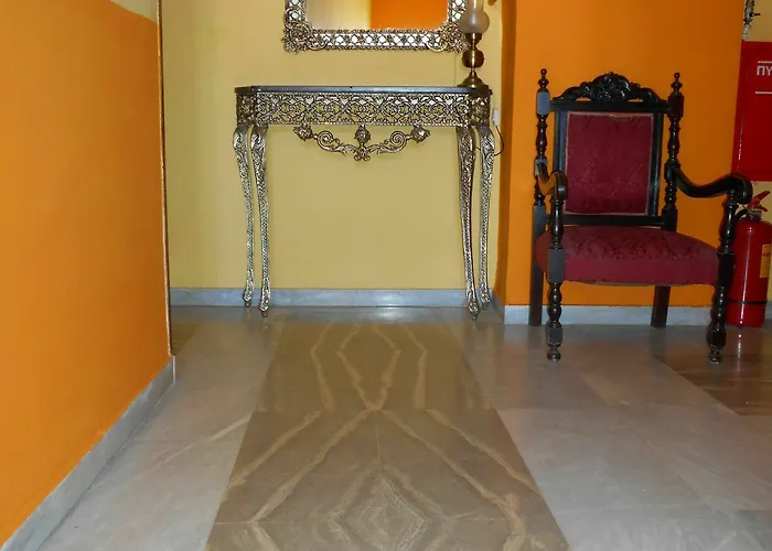 Byron Traditional Nafplio